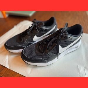 NIKE Air Max SC - Big Kids' Shoe - Size 5Y - WORN 1x!